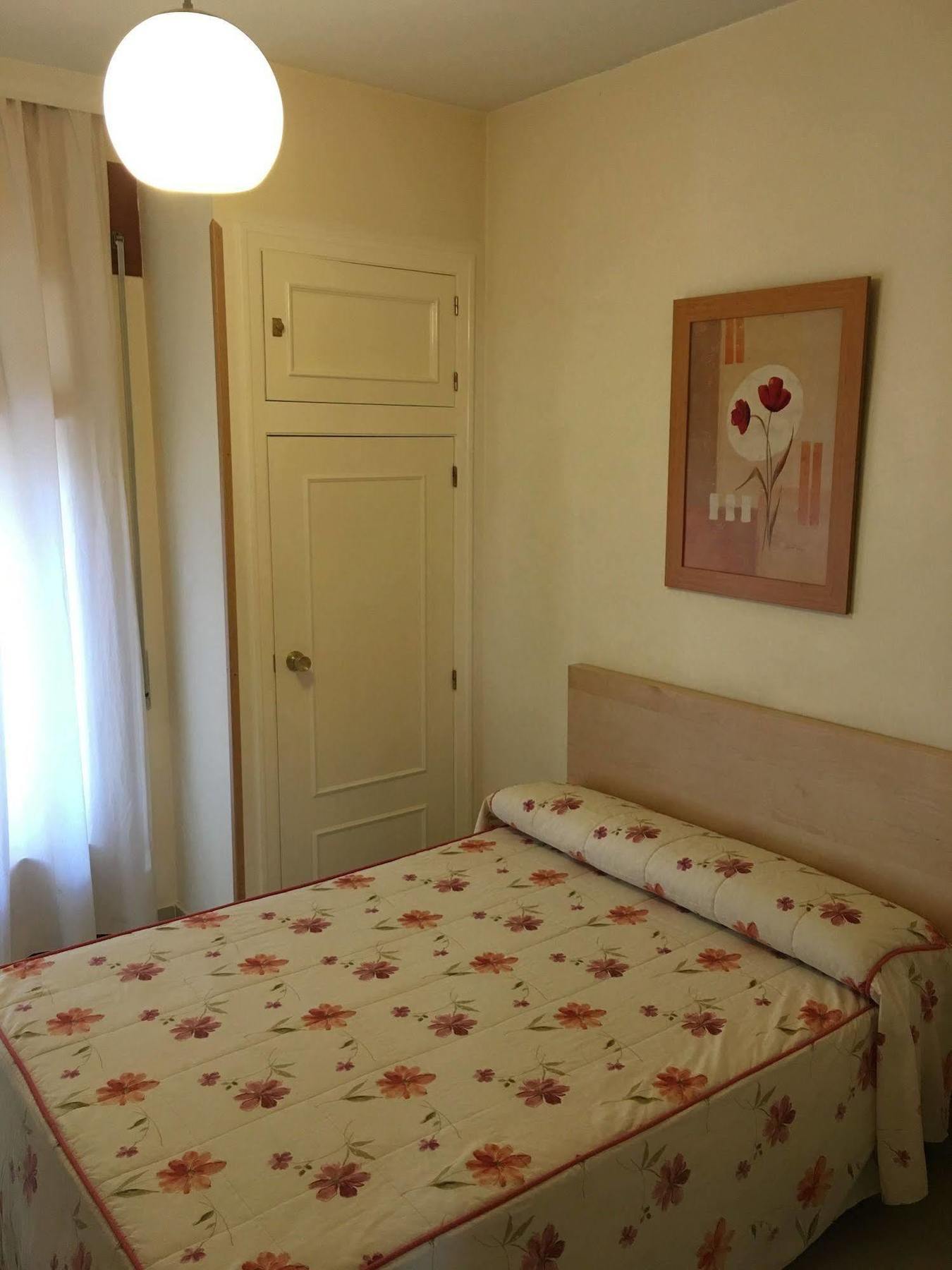 Hostal Cervantes Valdemoro Exteriér fotografie