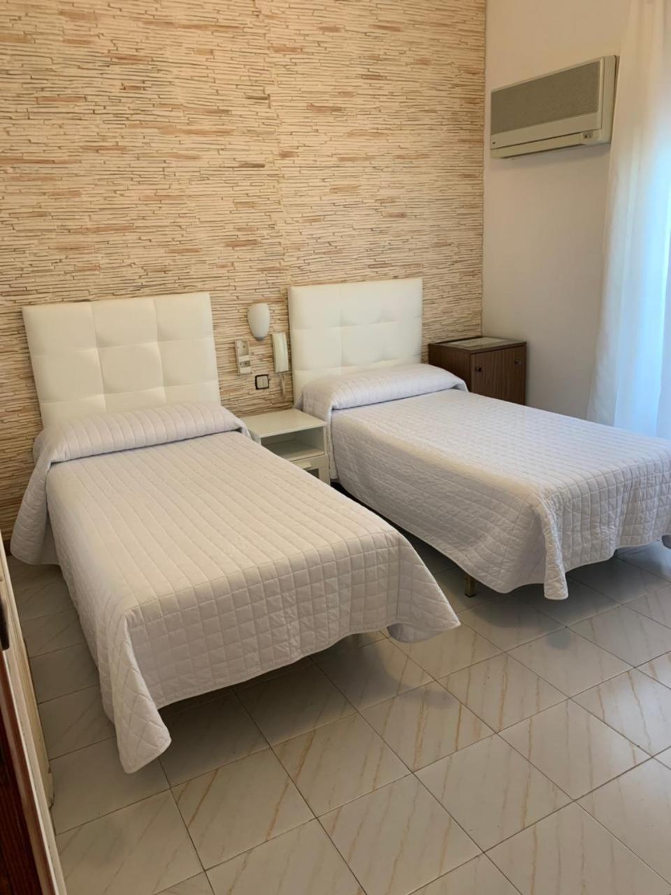 Hostal Cervantes Valdemoro Exteriér fotografie
